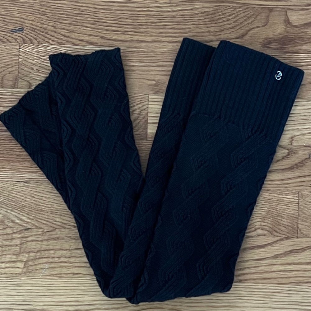 Ivivva Thick Black Cable Knit Leg Warmers Size M/L